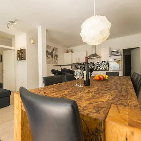 Spacious With Mountain View Ferienhaus Bad Gastein